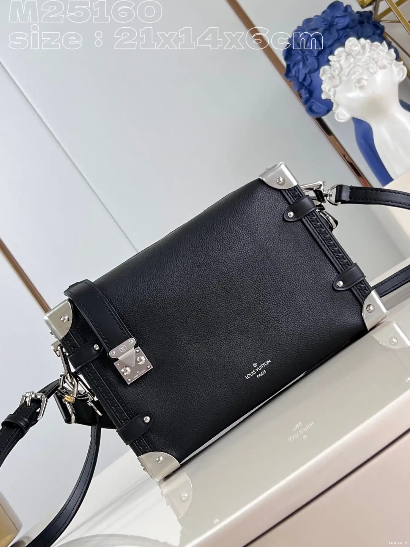 First bags ru Trunk PM-21*14*6CM Side VUITTON LOUIS 0602